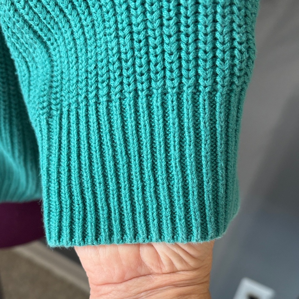 Urban Outfitters Crew Neck Sweater - Picture 7 of 11
